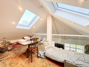 Photo 19- click for photo gallery